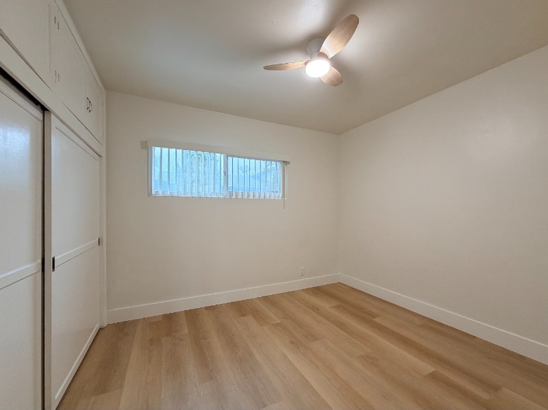 Building Photo - 331 E 1st St