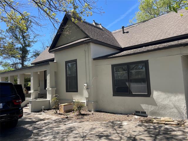 Building Photo - 402 S Pearl St