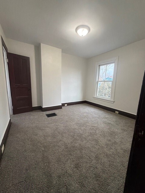 Building Photo - 362 W Gray St