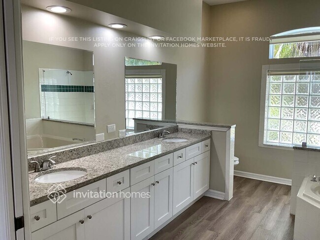 Building Photo - 874 Shoshone Ln