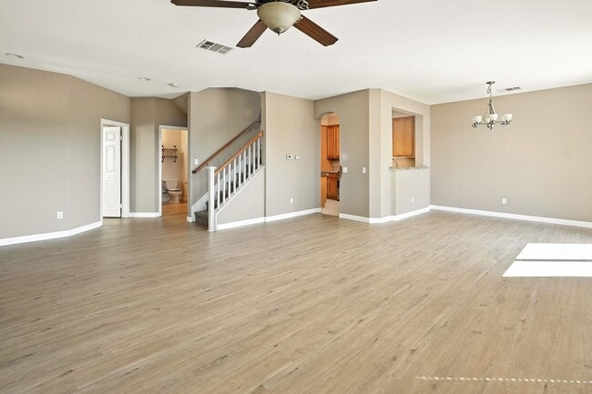 Building Photo - GORGEOUS 4+3 in Copperhill Area