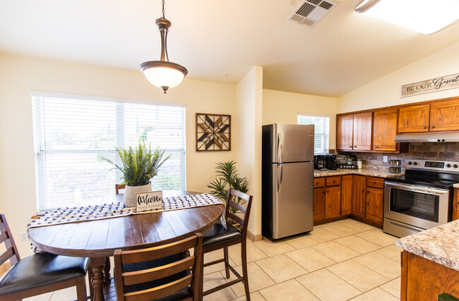 Building Photo - 2353 Saturn Circle