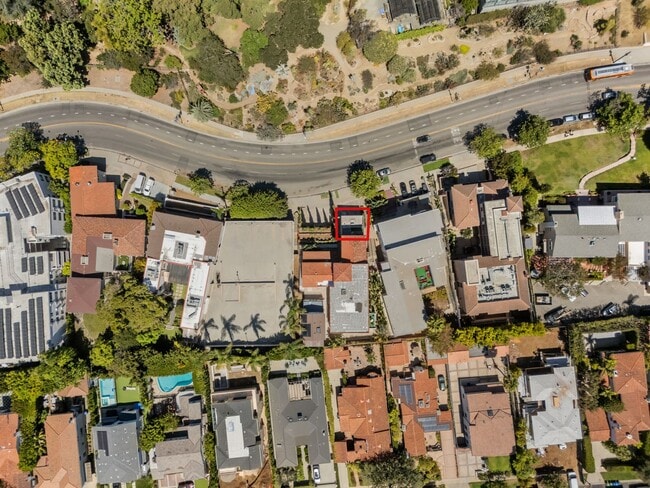 Building Photo - 838 Hilgard Ave