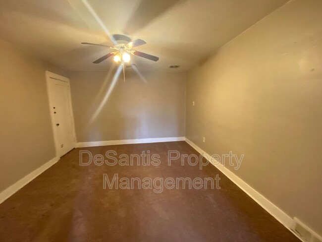 Building Photo - 3571 Brodhead Rd