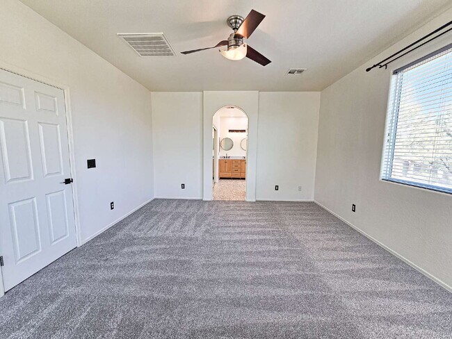 Building Photo - 1311 E Marcella Ln