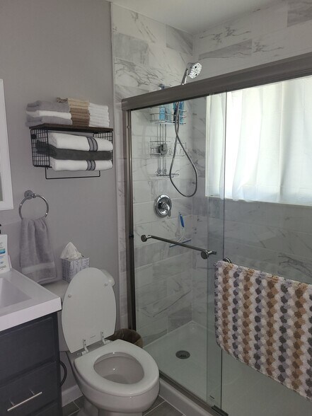 Building Photo - 2724 Arnold Tenbrook Ct