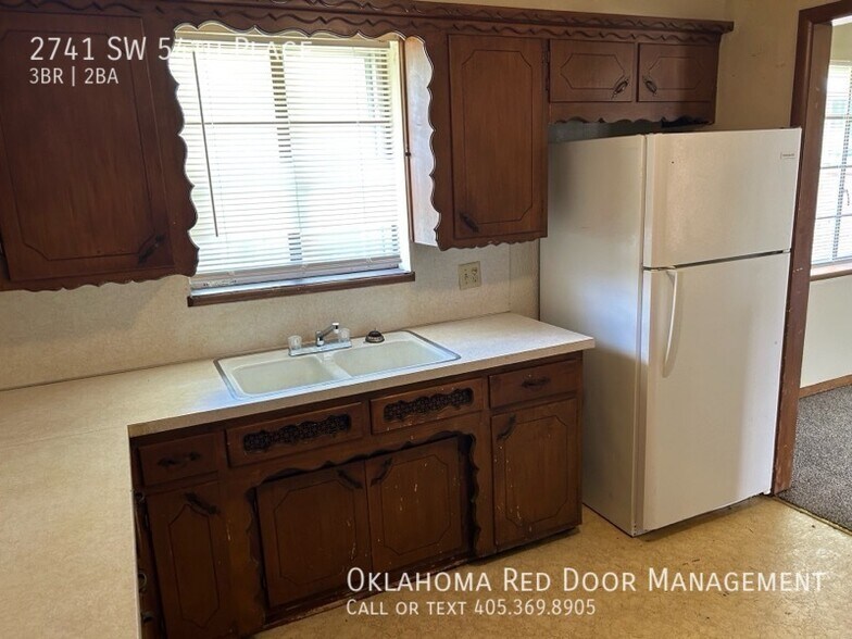 Building Photo - 2741 SW 54th Pl