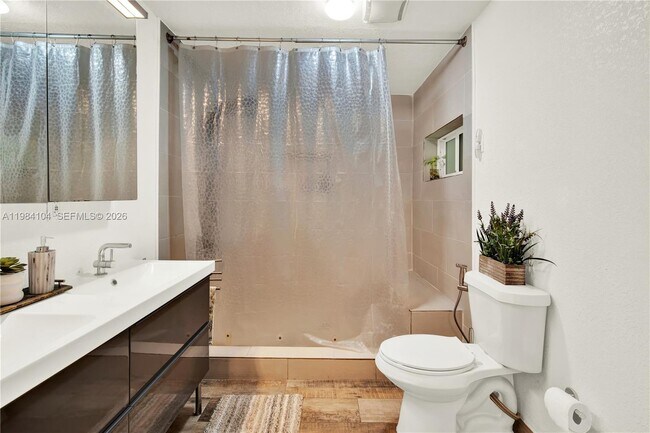 Building Photo - 6400 SW 62nd Ct