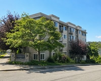 Building Photo - Baywatch Condominiums - Magnolia