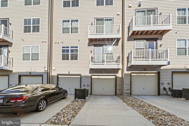 Building Photo - 12384 Azure Ln