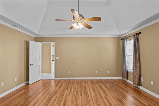 Building Photo - 229 Nicklaus Ct