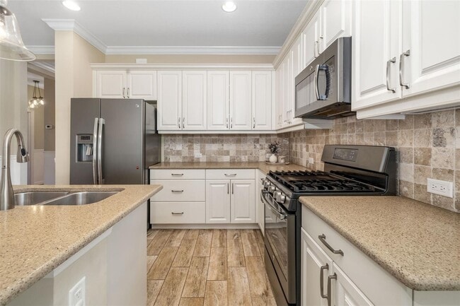 Building Photo - 11634 Piedmont Park Crossing
