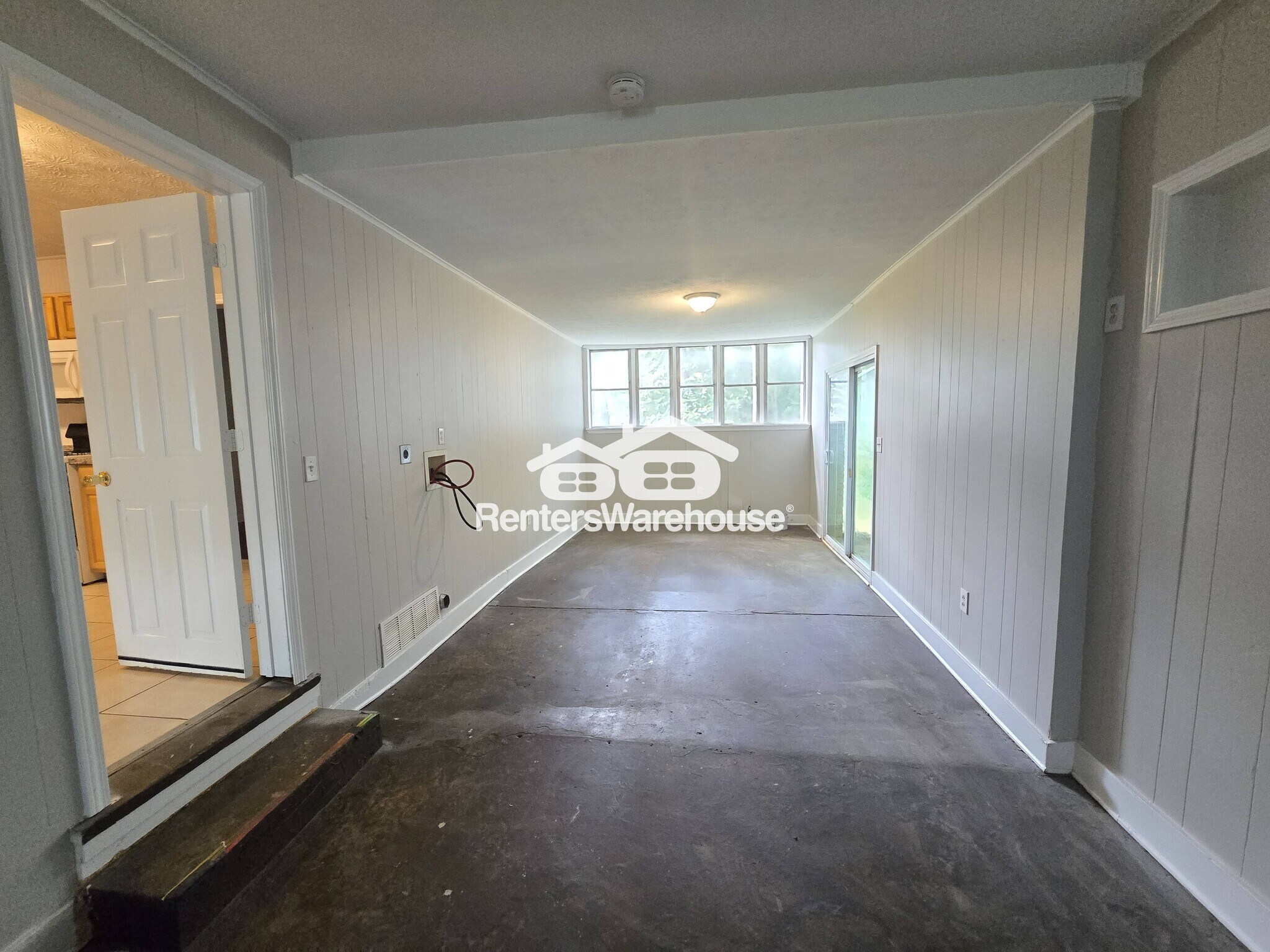 Building Photo - 1593 Tanager Cir