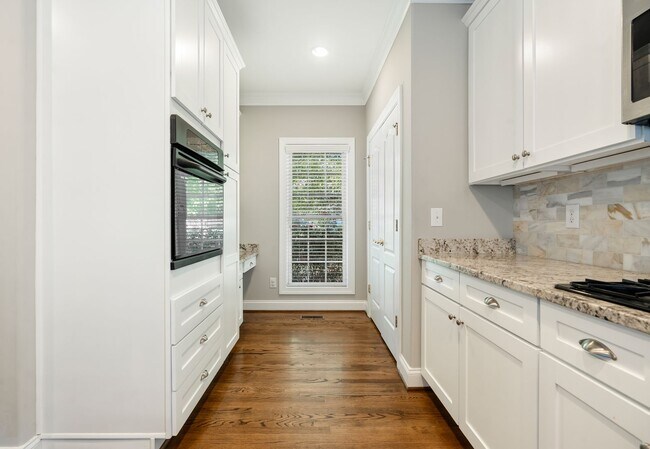 Building Photo - Welcome to Governor's Village Sprawling one level living with added Bonus space