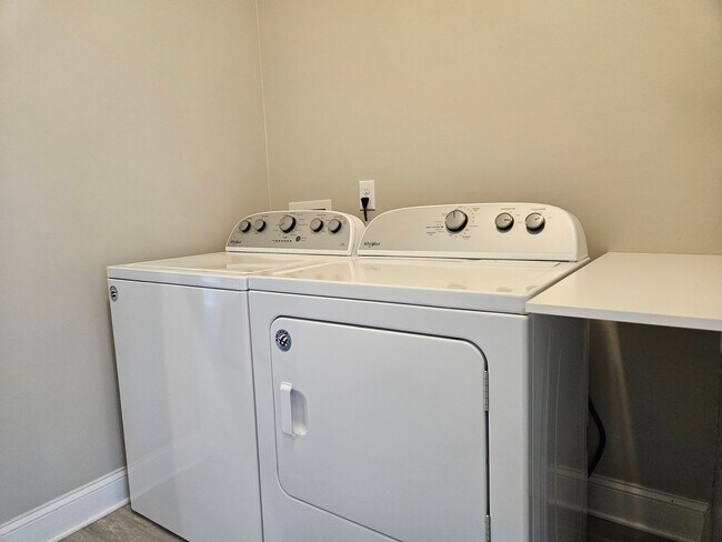 Building Photo - Coastal Vibes at Lake Murray