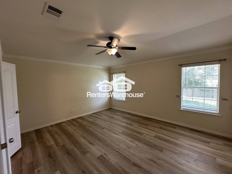 Building Photo - 155 Birdwell Ln