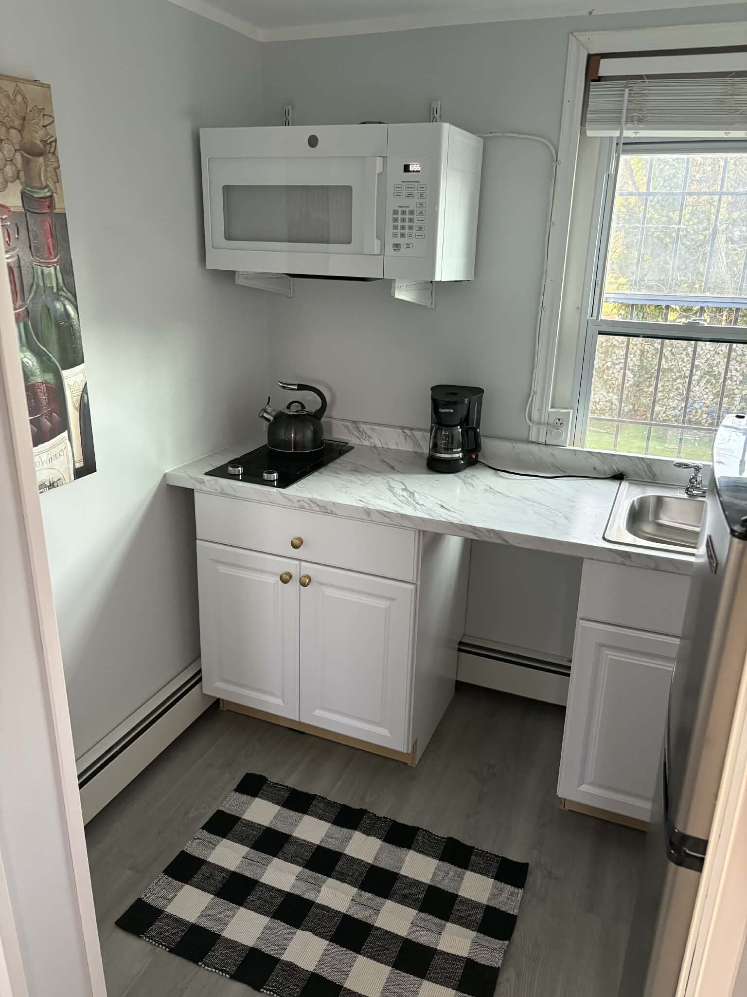 Building Photo - 723 Sharon Ave