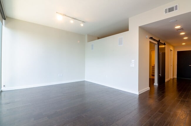 Building Photo - Stunner in the Gulch