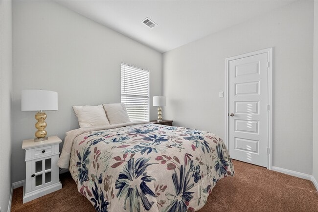 Building Photo - 8102 Coral Dr