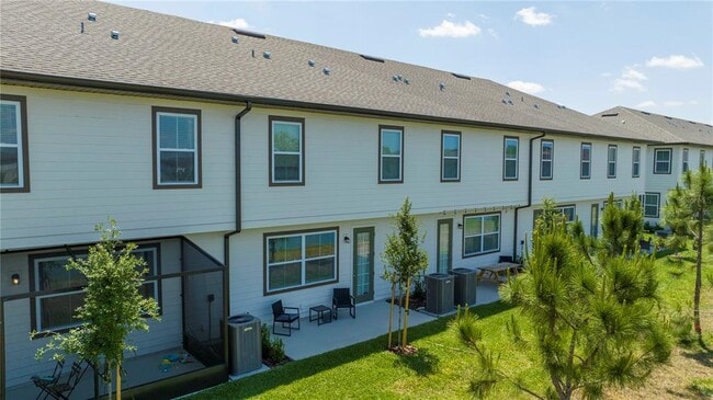 Building Photo - 686 Longboat Dr