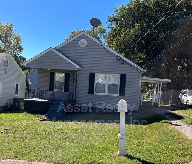 Primary Photo - 1818 Price Ave