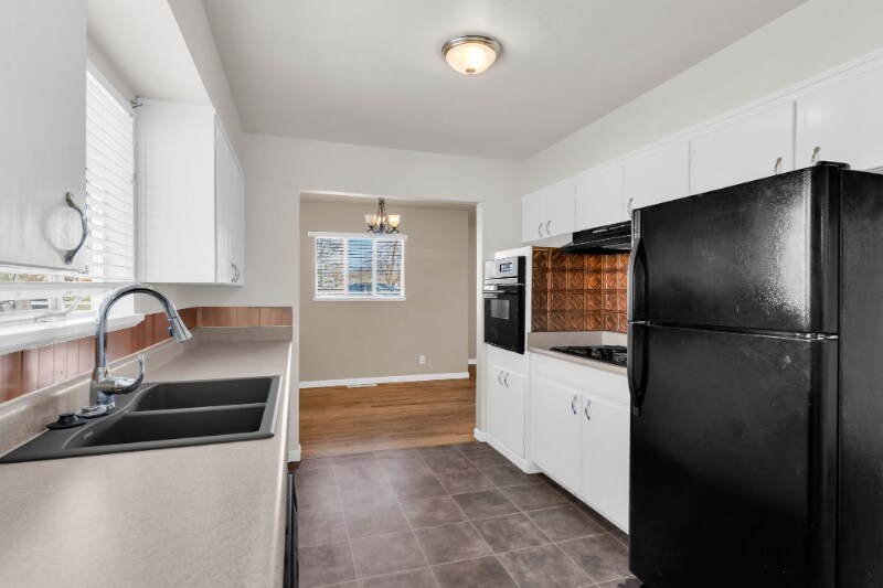 Building Photo - 2200 Fowler St