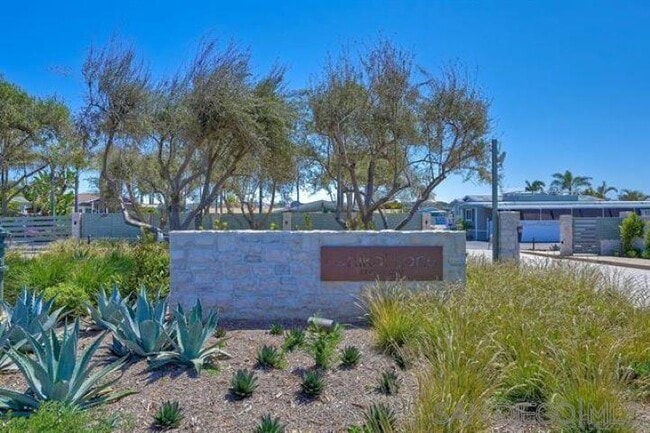 Building Photo - 6550 Ponto Dr