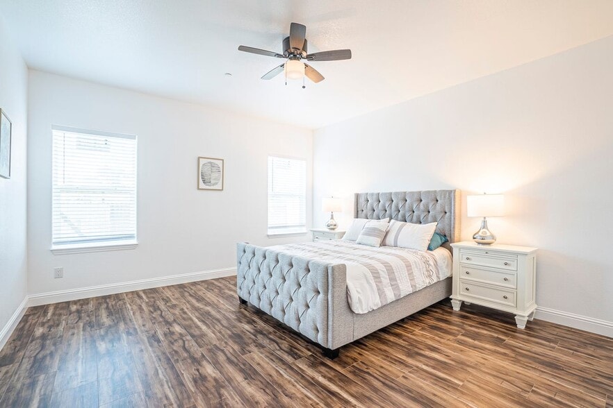 Building Photo - 324 Wisconsin Ave