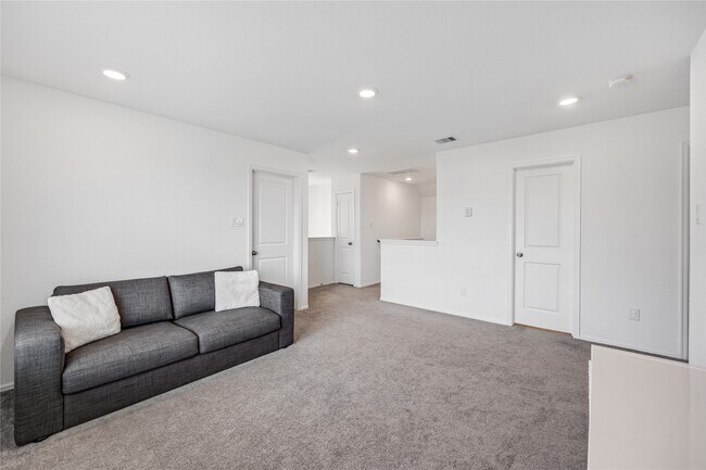 Building Photo - 7531 Greenbriar Cayon Ln