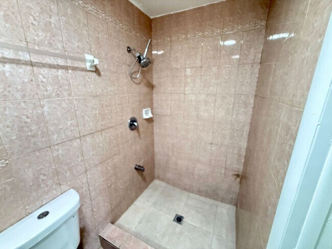 Building Photo - 1345 NW 55th St