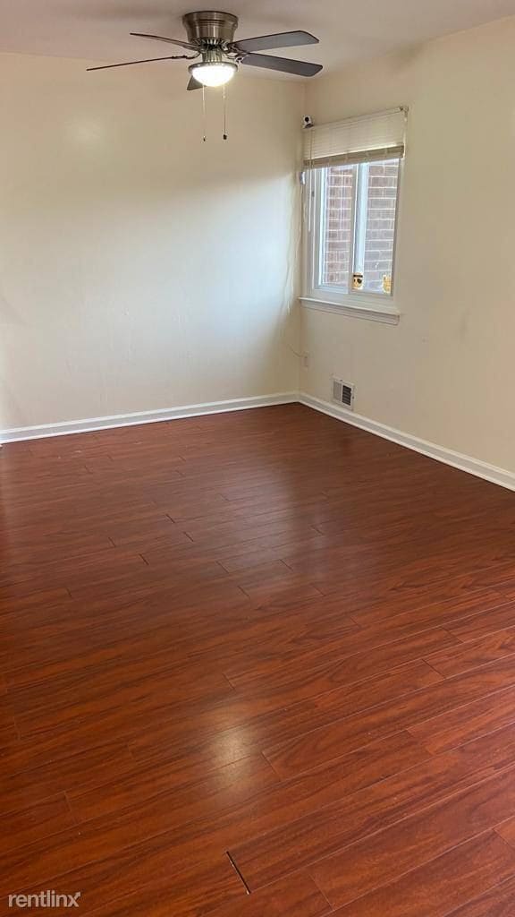 Building Photo - 3 br, 2.5 bath House - B7 Lincoln Ln