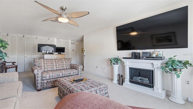 Building Photo - 2700 Bayshore Blvd