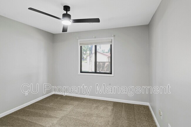 Building Photo - 1203 Dean Dr