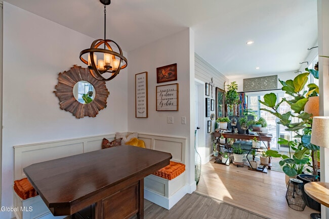 Building Photo - 2 Horizon Dr