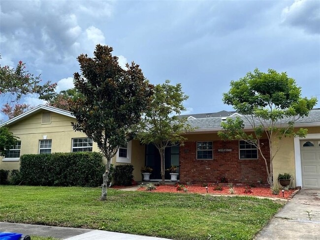 Primary Photo - 1511 Leeway Ave