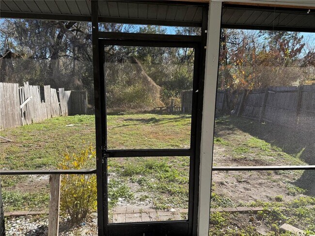 Building Photo - 1010 Old S Dr