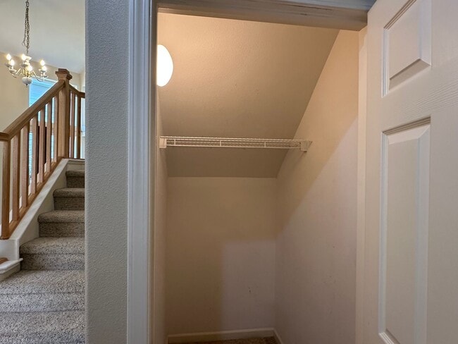 Building Photo - Beautiful 3 Bed + Bonus Room, 2.5 Bath Home!