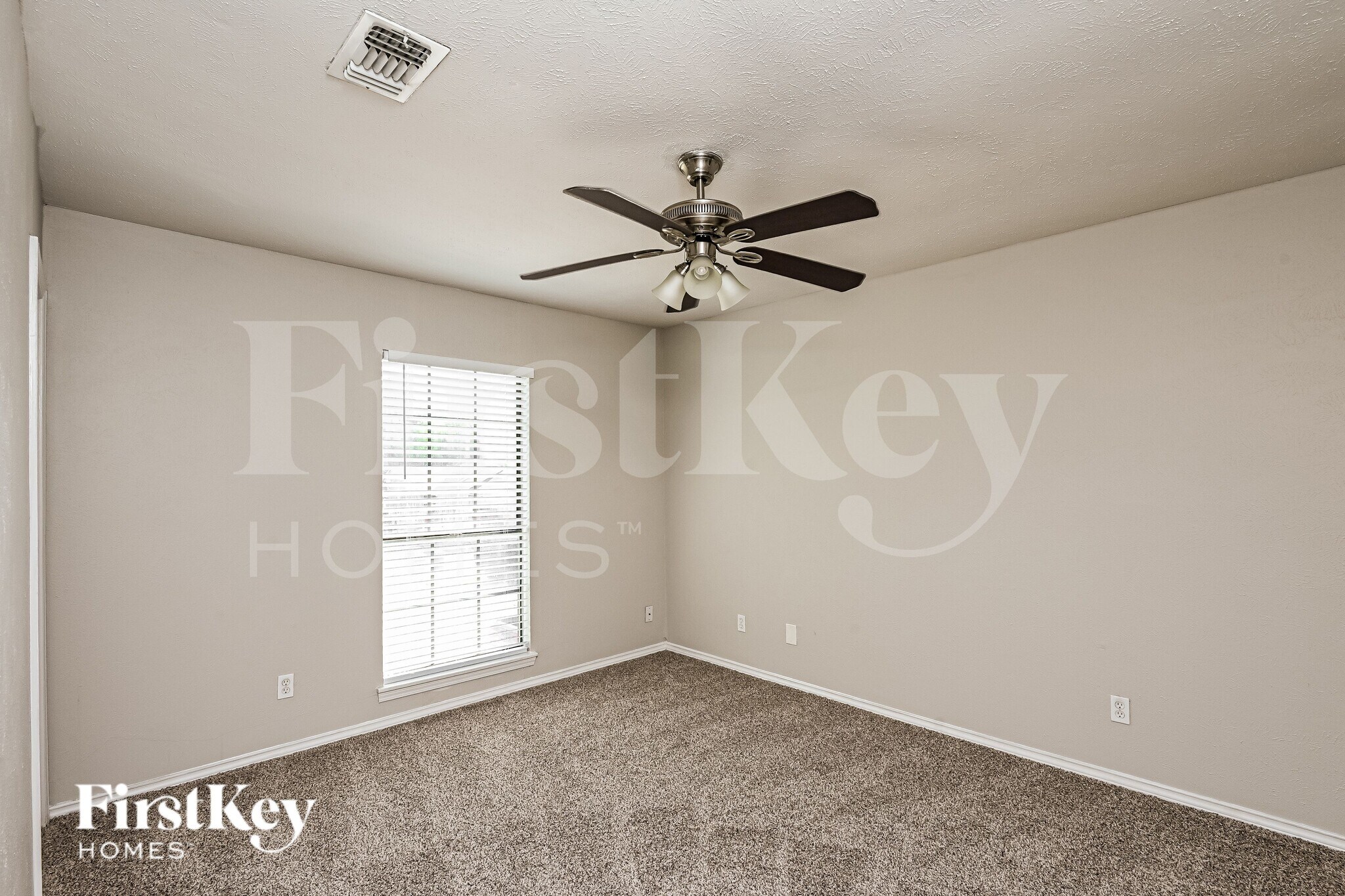 Building Photo - 2805 Galemeadow Dr