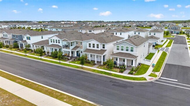 Building Photo - 15174 Field Daisy Dr