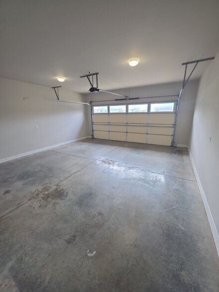 Building Photo - 242 Cypress Rdg