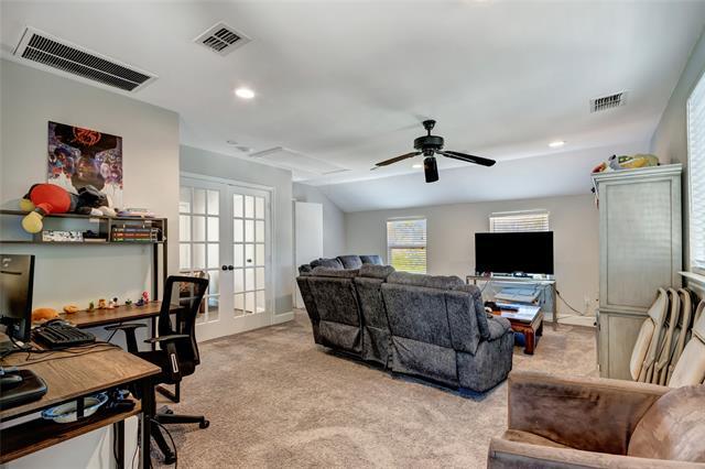 Building Photo - 6522 Willow Ln