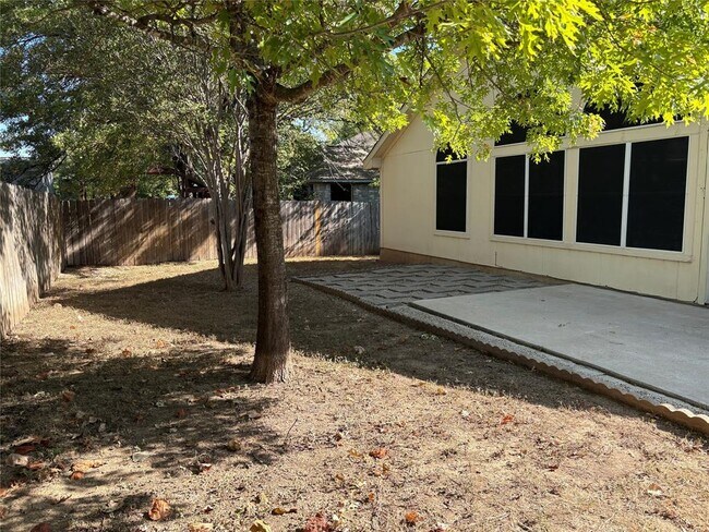 Building Photo - 8002 Marble Ridge Dr