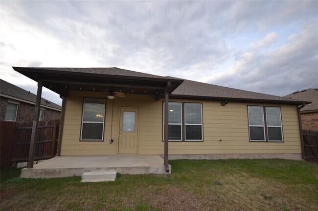 Building Photo - 104 Sierra Mar Lp