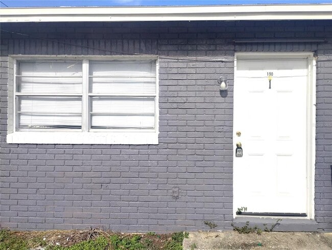 Building Photo - 190 S Nekoma Ave