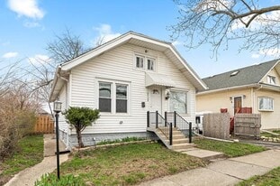 Building Photo - 12842 Wood St