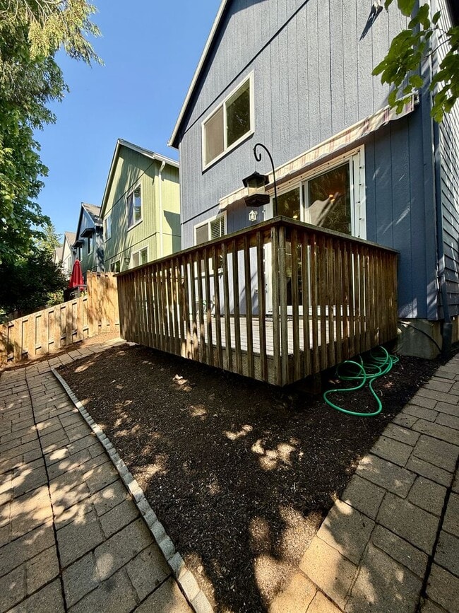 Building Photo - Updated Craftsman on Corner Lot in Aloha~ ...