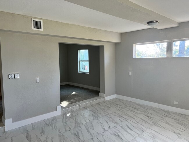 Building Photo - 4910 Ralls Rd