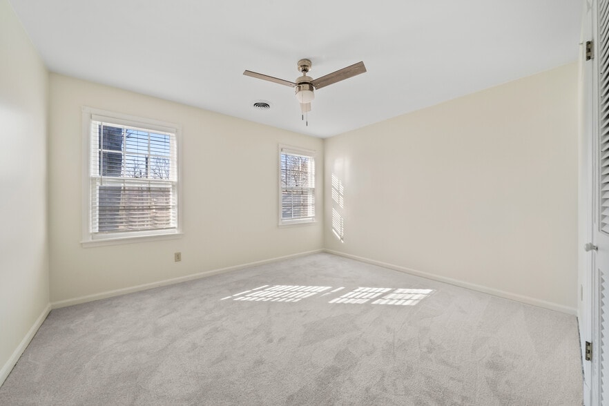 Upstairs Bedroom 5 - 5347 Denwood Ave