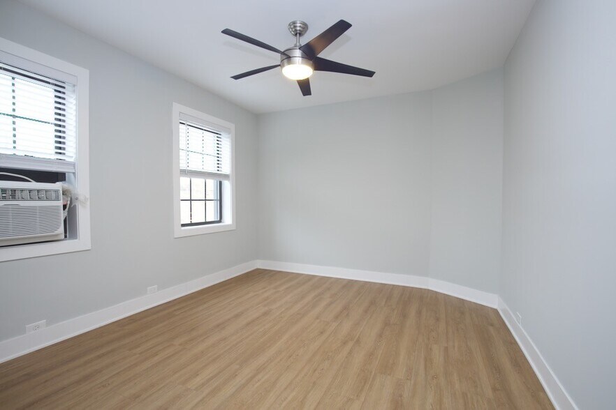Building Photo - 730 Judson Ave