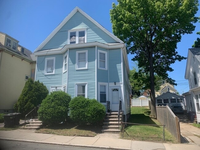 Primary Photo - 23-25-25 Cohasset St